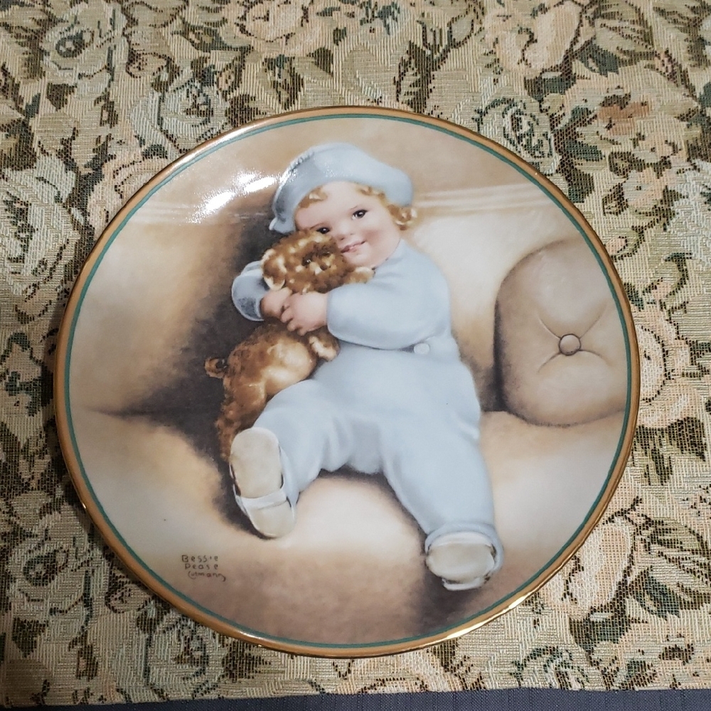 HAMILTON Collection. Going TO Town.Decorative Plate with Child and Teddy Bear